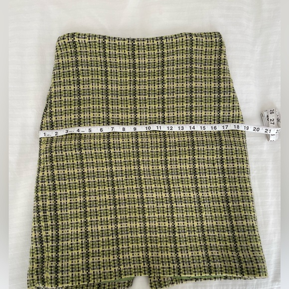 Theory Lime Green Plaid Tweed Wool Blend Knee Length Pencil Skirt Size 12 - Picture 14 of 15